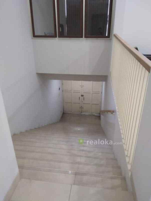 komersial laswi lingkar selatan