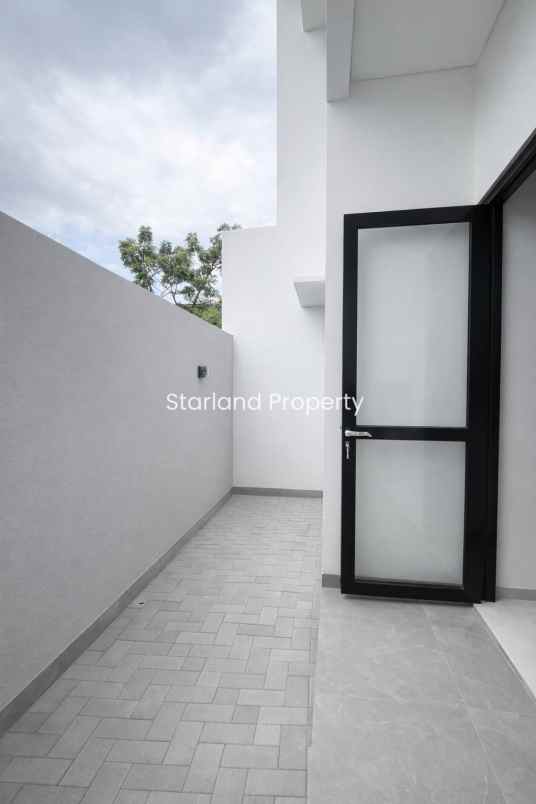 one gate system 24 jam dekat tol rs premier bintaro