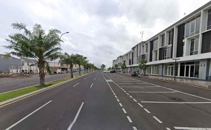 ruko 3 lantai citraland northwest boulevard siap pakai