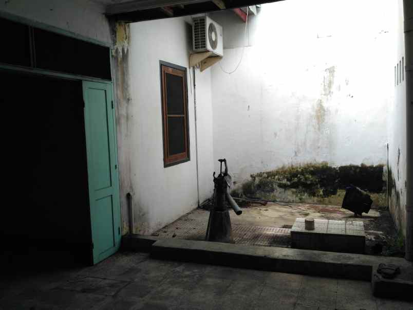 ruko gudang kantor lumajang