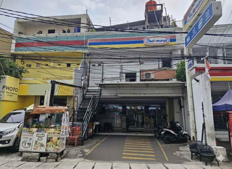 ruko lebar 8 di sumur batu kemayoran jakarta pusat