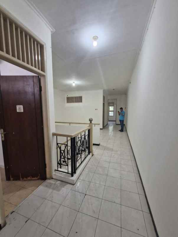 ruko mulyosari strategis pln 5500