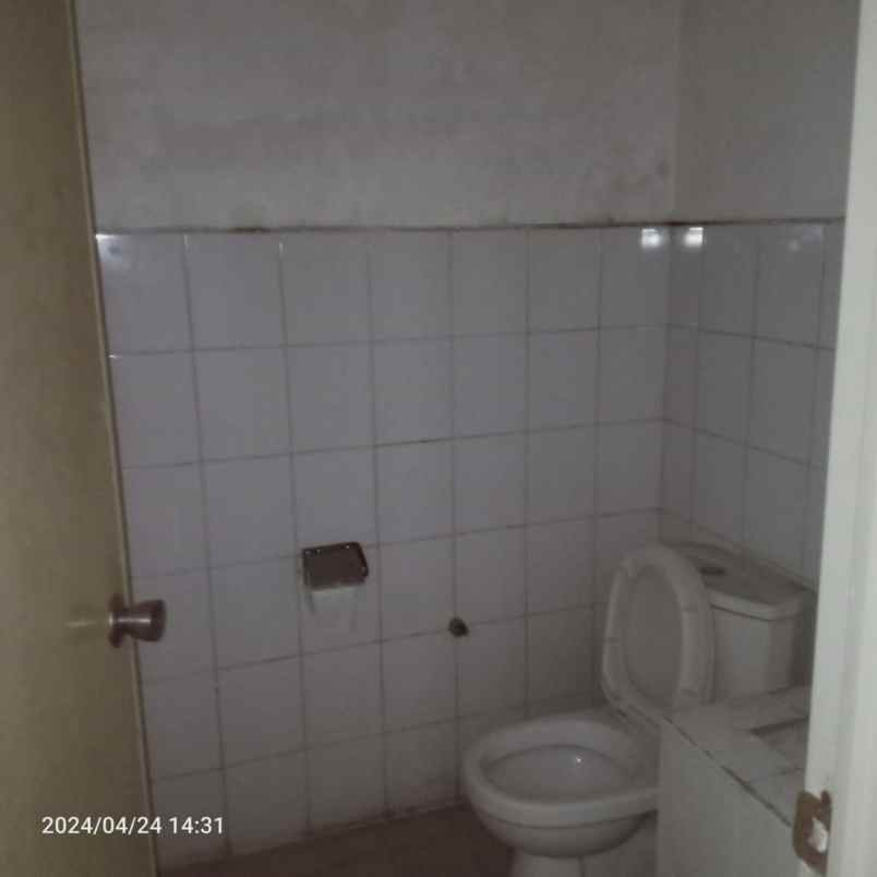 ruko ngagel jaya strategis nego