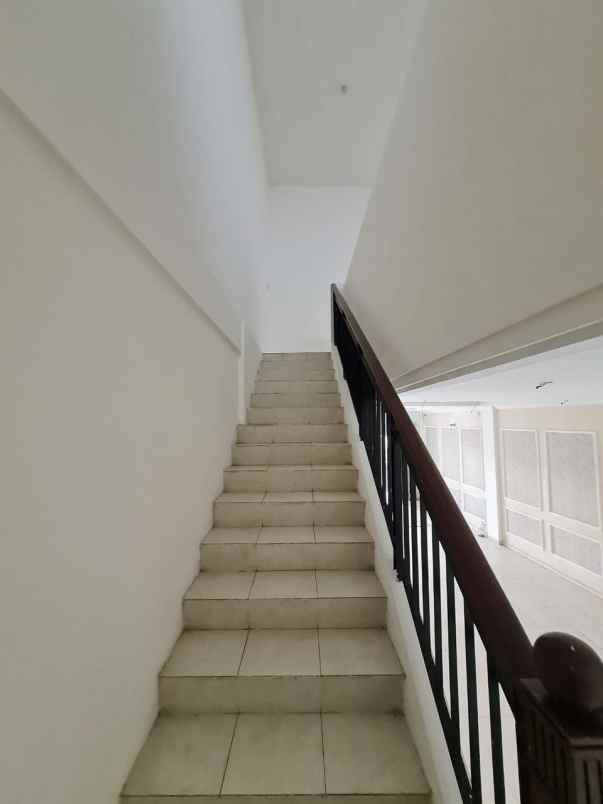 ruko paris junction wisata bukit mas