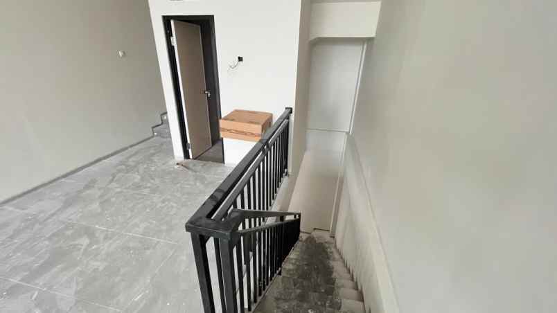 ruko ready raya kedung asem shm 20 meter dari merr