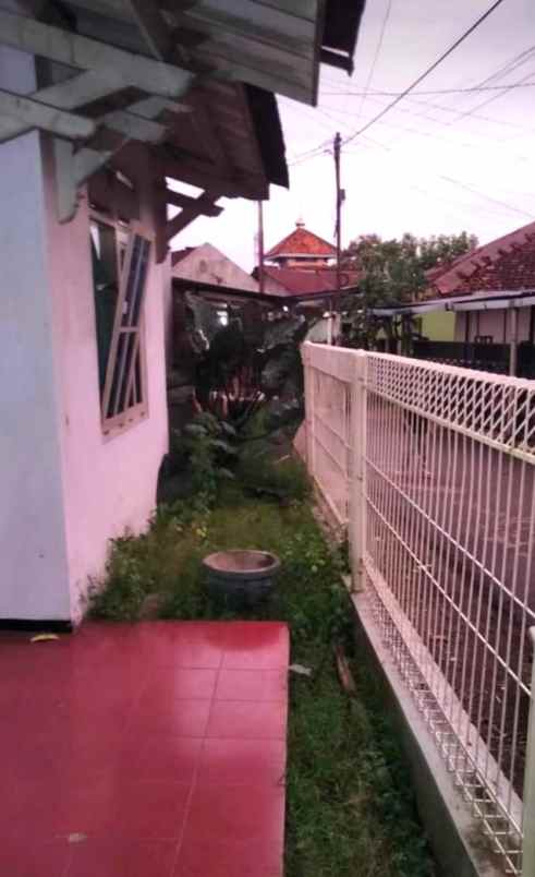 rumah 2 lantai 235m type 3kt purwokerto jawa tengah