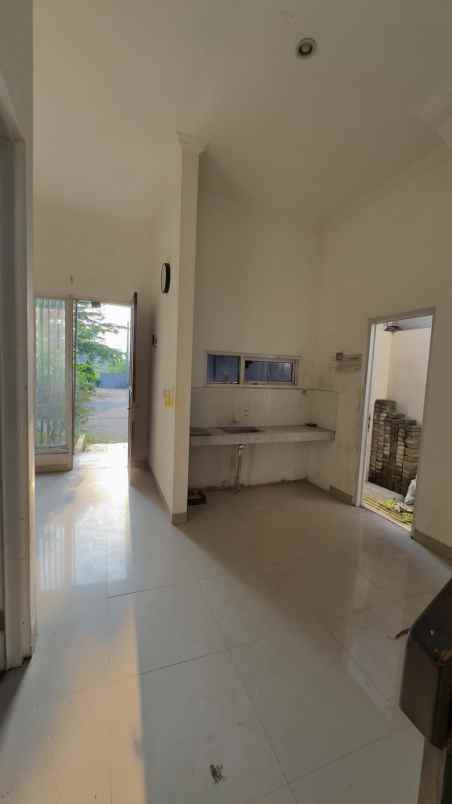 rumah 2 lantai 550jt bu bekasi kota