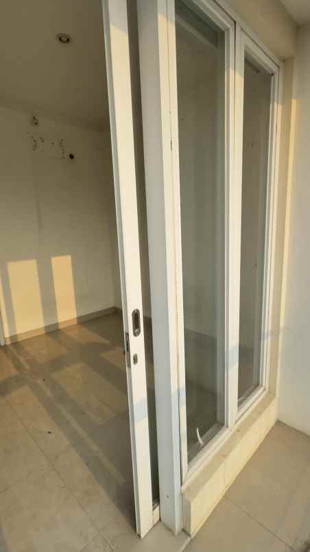 rumah 2 lantai 550jt bu bekasi kota