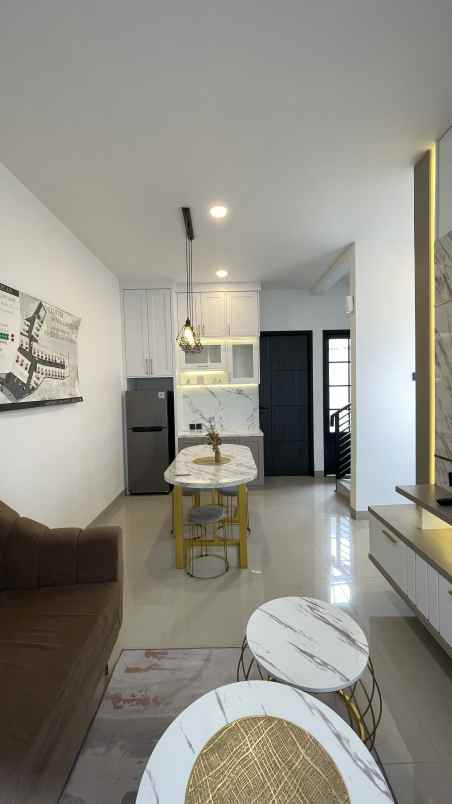 rumah 2 lantai lokasi strategis di kota bogor