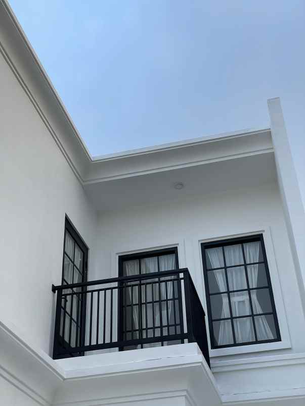 rumah 2 lantai lokasi strategis di kota bogor