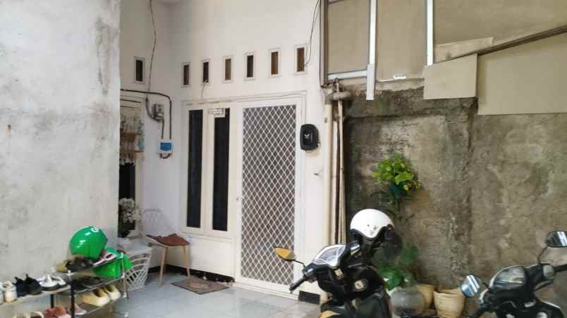 rumah 2 lantai luas 120m type 2kt harapan jaya bekasi