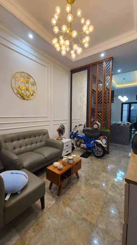 rumah bagus siap huni di kemang pratama bekasi