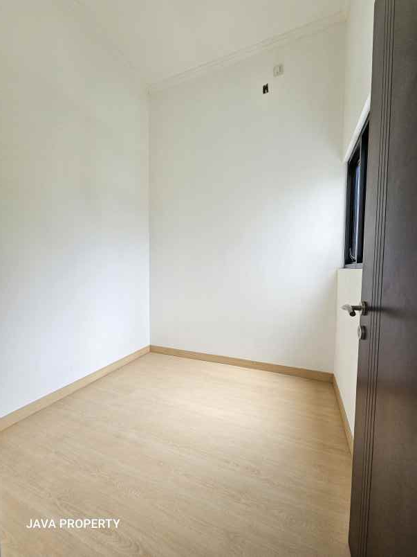 rumah baru 2 lantai dekat stasiun jurang mangu