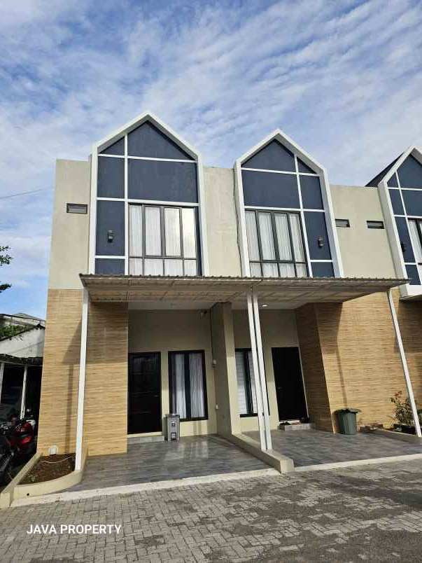 rumah baru 2 lantai dekat stasiun jurang mangu