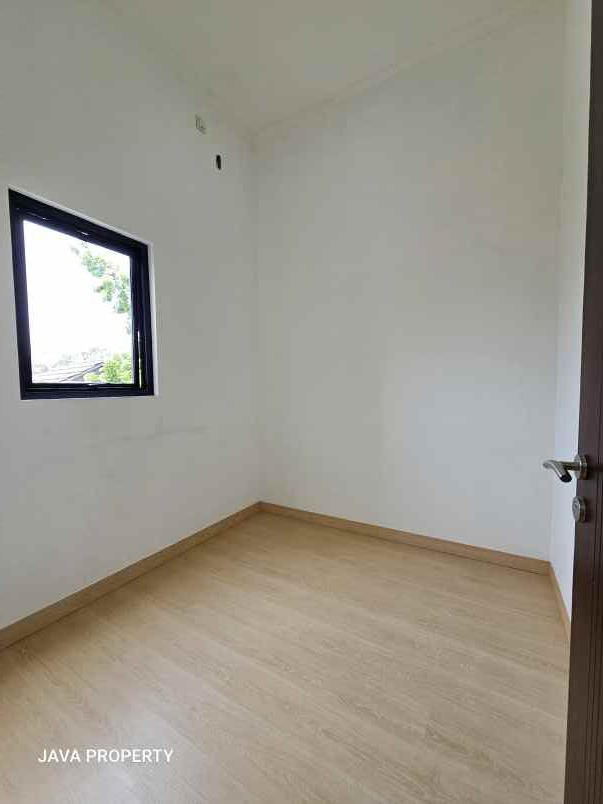 rumah baru 2 lantai dekat stasiun jurang mangu