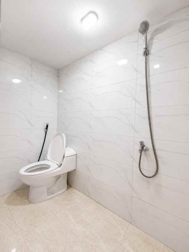 rumah baru 2 lt dekat kota wisata bojongkulur bogor