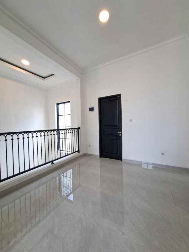 rumah baru classic modern lt 135 lb 220 joglo jakbar