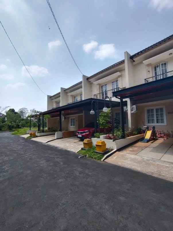 rumah baru nyaman 2 lantai di kawasan sentul bogor