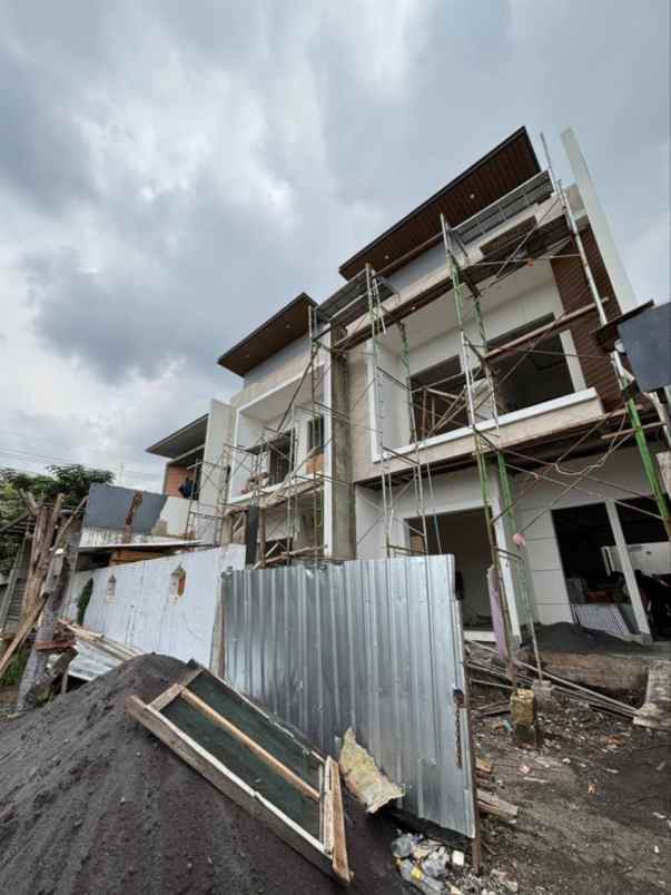 rumah baruk tengah new minimalis granit toto