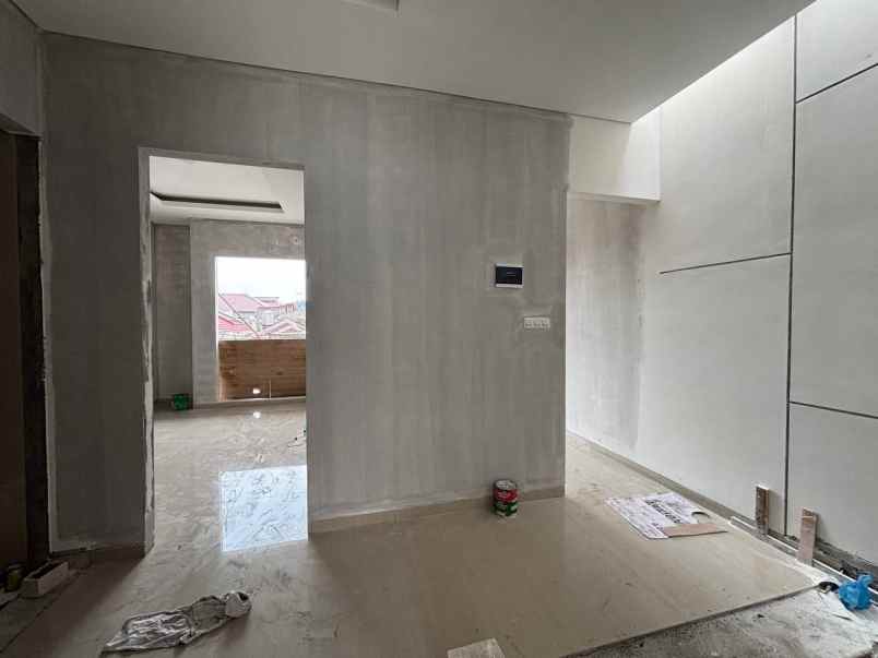 rumah baruk tengah new minimalis granit toto
