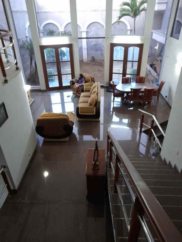 rumah bukit darmo golf bdg strategis lokasi favorit