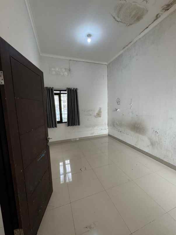 rumah cingised arcamanik dekat antapani bandung