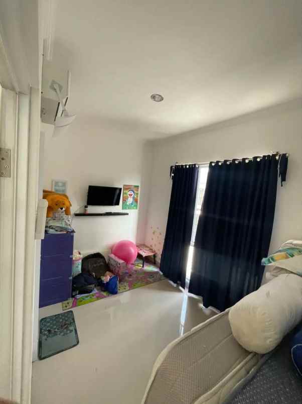 rumah dekat mall di prima harapan regency bekasi utara