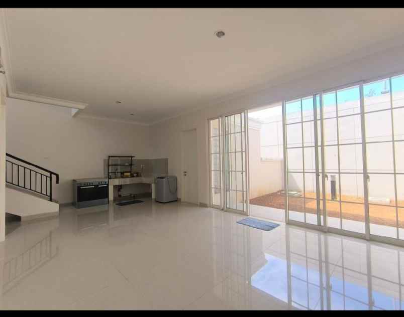 rumah design kontemporer di podomoro park bandung