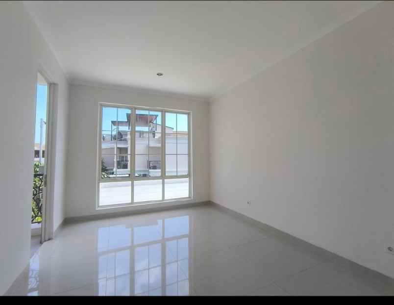 rumah design kontemporer di podomoro park bandung