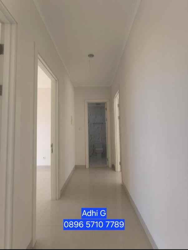 rumah design kontemporer di podomoro park bandung