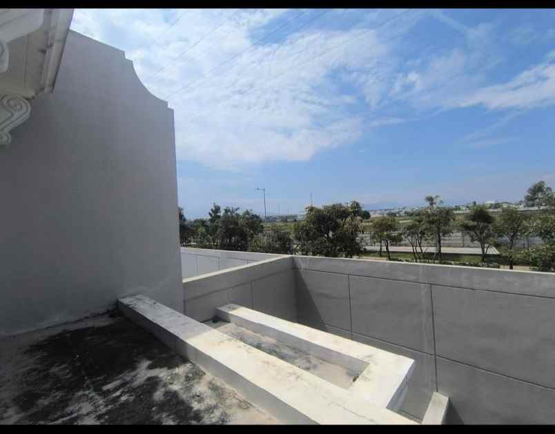 rumah design kontemporer di podomoro park bandung