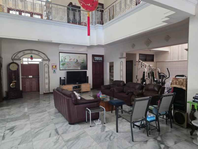 rumah dharmahusada indah strategis