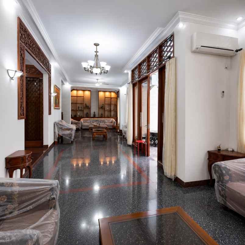 rumah disewakan di kebayoran baru