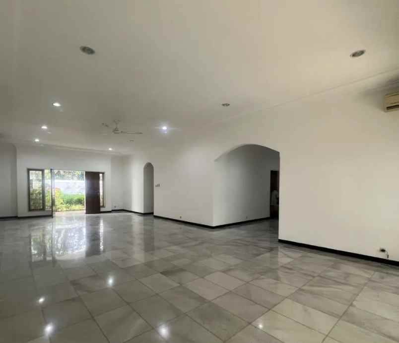 rumah disewakan di kemang
