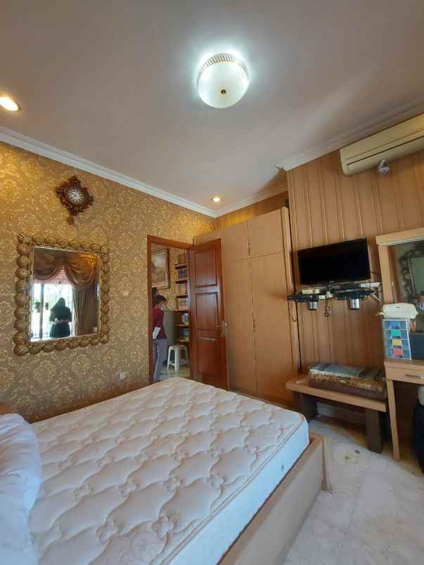 rumah fatmawati cilandak jakarta