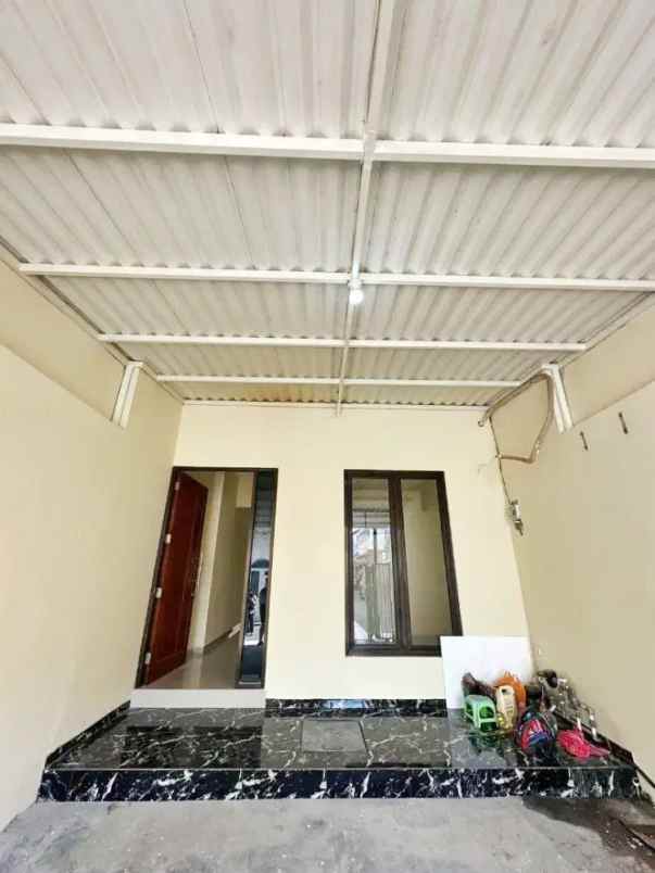 rumah gembong kapasan new minimalis strategis