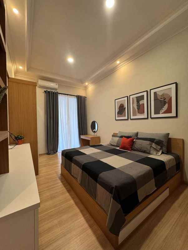 rumah griya asri pakuwon city strategis furnish