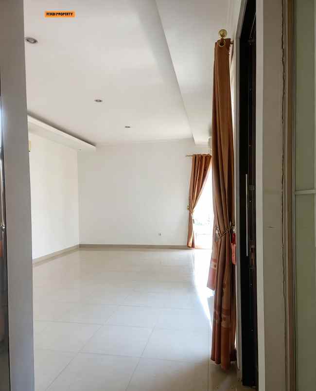 rumah hook rapi siap huni citra gran cibubur