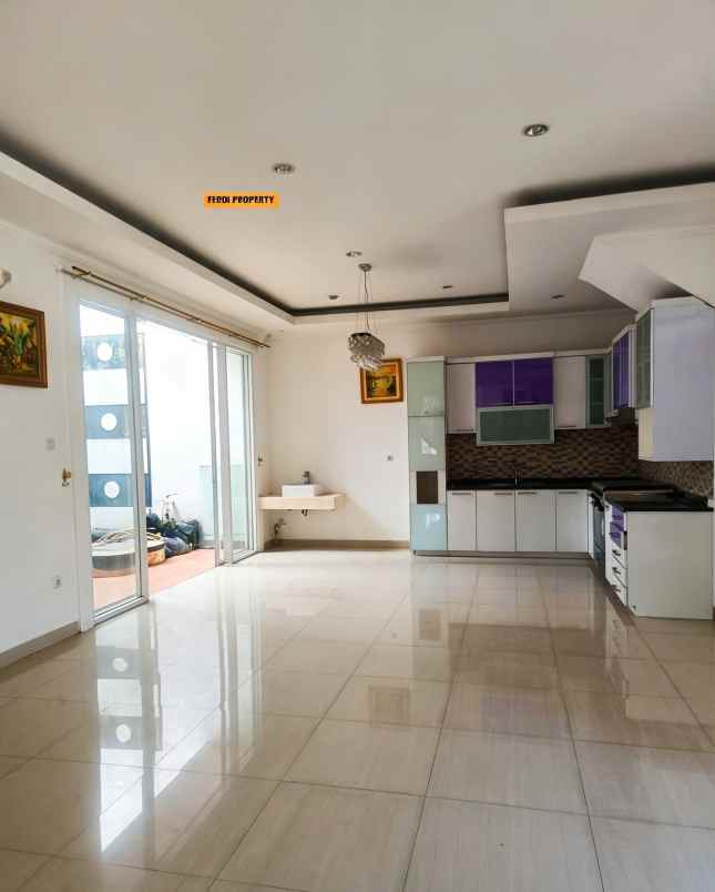 rumah hook rapi siap huni citra gran cibubur