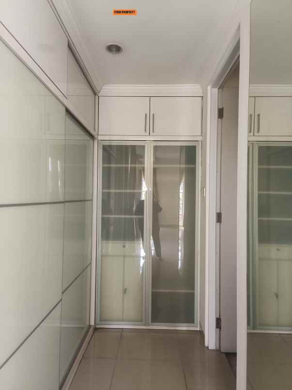 rumah hook rapi siap huni citra gran cibubur