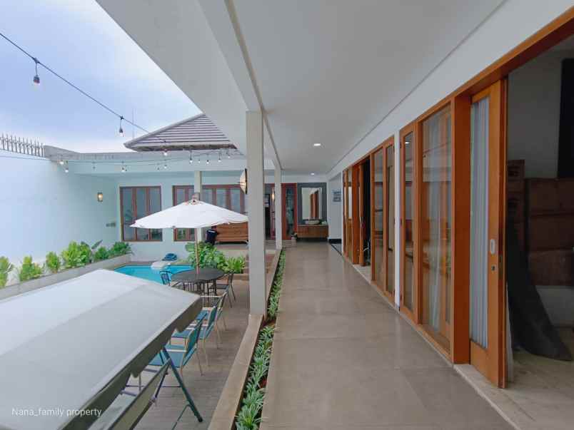 rumah impian area joglo 5 1 kt pool garasi 4 mobil shm