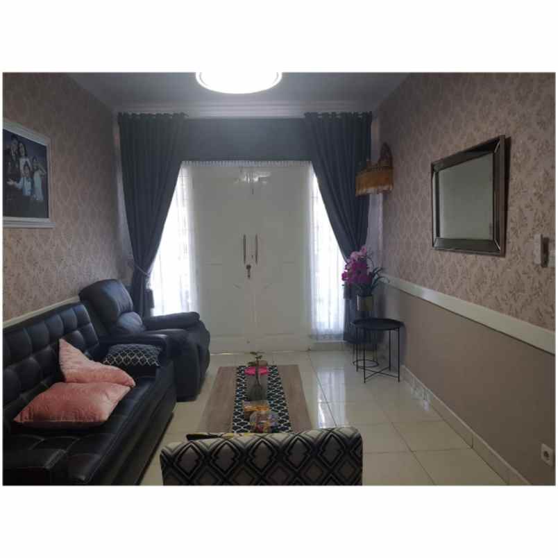 rumah jalan mahakam lingkar