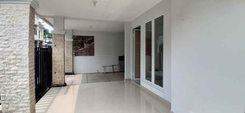 rumah jatiwaringin pondok gede dalam komplek