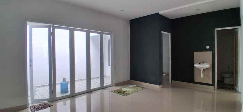 rumah jatiwaringin pondok gede dalam komplek
