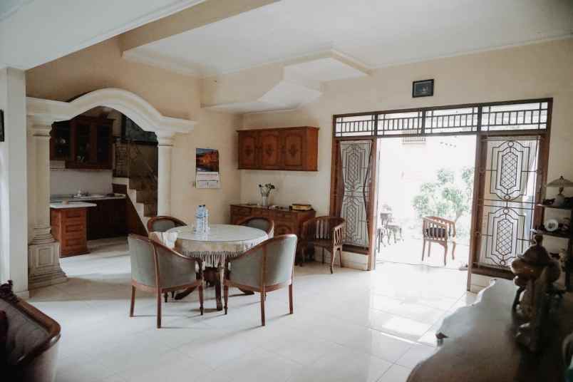 rumah jl kakatua perumnas 1