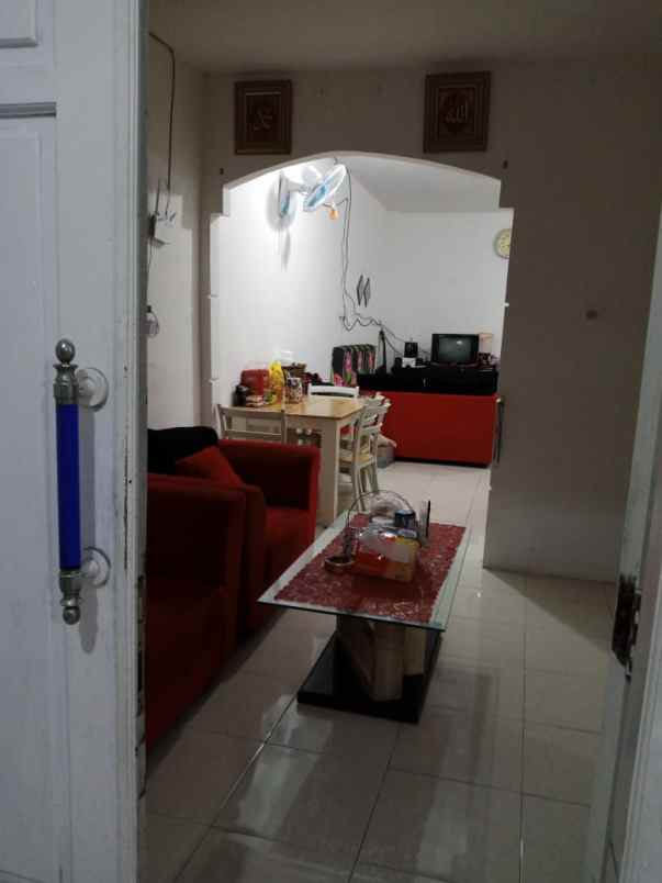 rumah jl raya karadenan sukahati