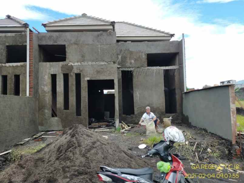 rumah jl tegalgondo pendem kec