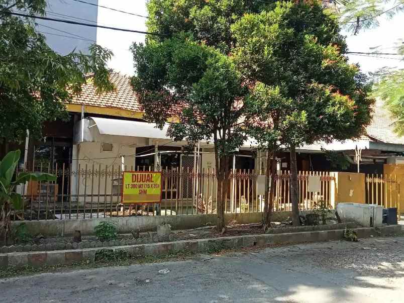 Rumah Kosong Masih Bagus Di Dharmahusada Daerah Gubeng