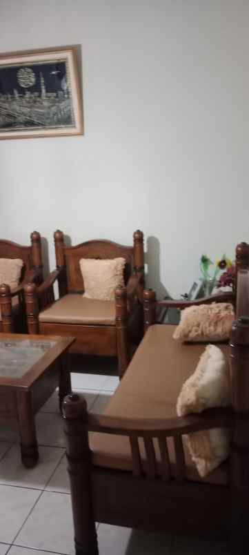 rumah lama siap huni di ujungberung bandung