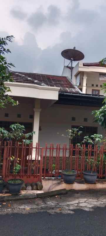 rumah lama siap huni di ujungberung bandung